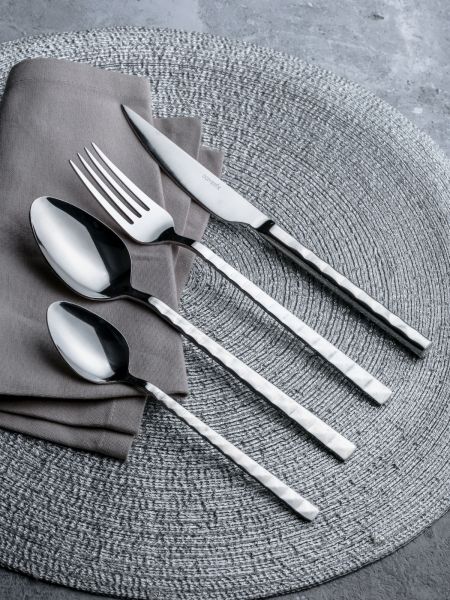 Нож столовый PYRAMID DOMENIK