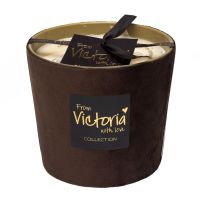 Свеча ароматическая Victoria with Love Velvet dark brown 400гр