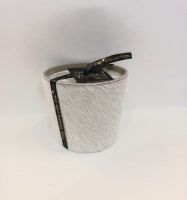 Свеча ароматическая Victoria with Love Hairy white 400гр