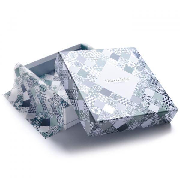 COFFRET VIN ROSE Набор спрей парфюмированный 100 мл , диффузор керамический, подарочная коробка