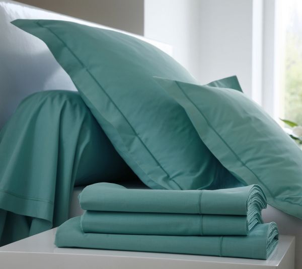 Постельное бельё PLAIN CELADON пододеяльник 200х220 простынь 280х320 наволочка 50х75*2шт