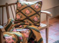 Подушка ROSE FLOWER SENAPE 50x50, шерсть 80% полиэстер 20%, начинка конфорель FRATI HOME