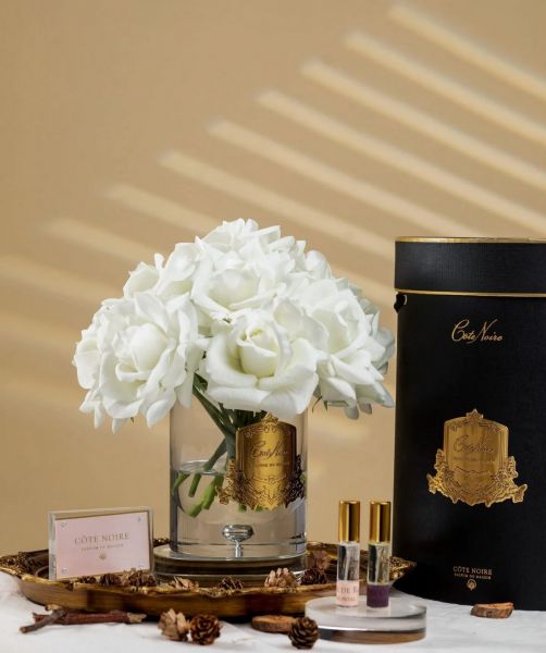 GRAND BOUQUET white BLACK BOX GOLDБольшой букет роз, 2 спрея по 10 мл, белый, ВхШхД 32х26х26 см