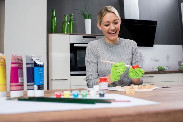 Перчатки Колорс одноразовые нитриловые 50шт M/L VILEDA