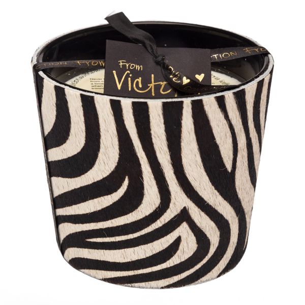 Свеча ароматическая Victoria with Love Hairy zebra black 400гр