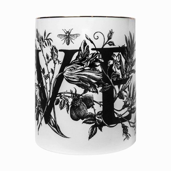 Свеча ароматическая Rory Dobner LOVE FLOWERS 440 гр, дикий инжир и виноград, 7,5 см х 8,5 см, фарфор