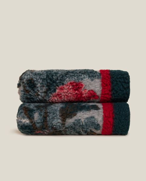 Плед Frati FOREST KING GREY 150x190 см, шерсть 80% полиэстер 20%, 900г
