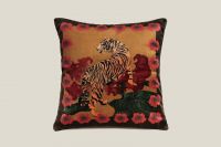 Подушка FLOWER TIGER GOLD 50х50 см, велюр, полиэстер, начинка конфорель FRATI HOME