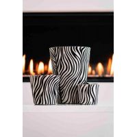 Свеча ароматическая Victoria with Love Hairy zebra black 400гр