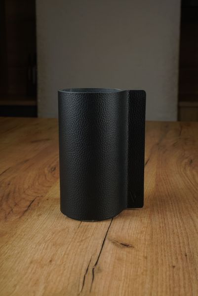 Ваза для цветов с кожаной отделкой чёрная, Vero VR-03BL