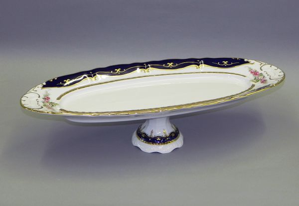 Блюдо овальное на ноге Соната 55.5 см Мелкие цветы, кобальт 07121518-0440 LEANDER