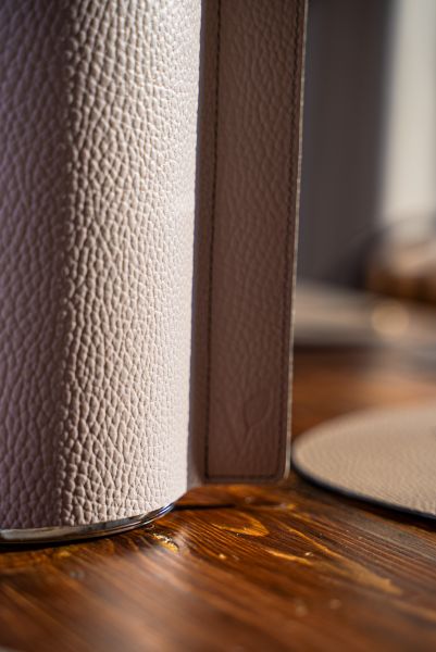 Ваза для цветов с кожаной отделкой кремовая, Vero VR-03CR