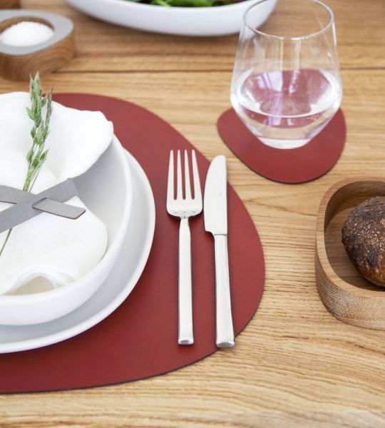 Сервировочная салфетка из натуральной кожи фигурная двусторонняя 36х42 см, LIND DNA 983569