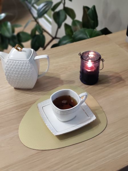 Сервировочная салфетка из натуральной кожи фигурная 11х13 см, цвет золотой, Hippo LIND DNA 990150