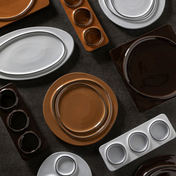 Тарелка 27 ,1 смx27 ,1 смx2   ,5 см chocolate  Costa Nova