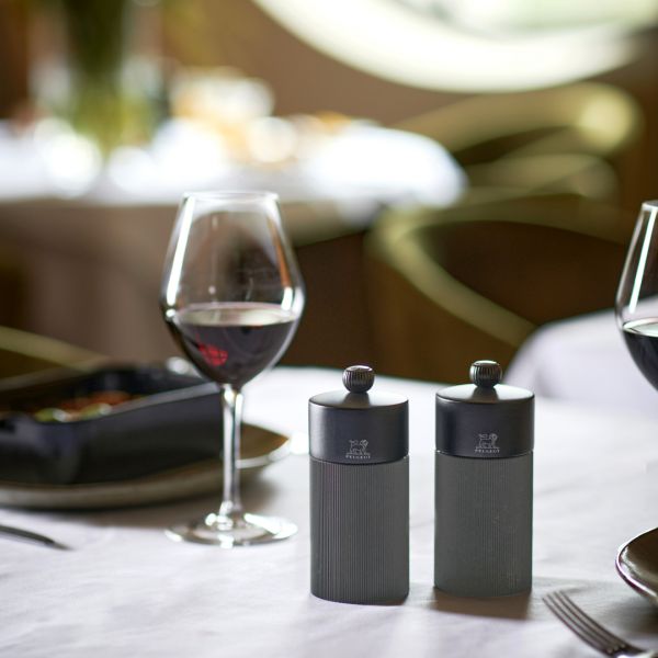 Набор мельниц для соли и перца 12 см, дерево, металл, графит, Night Chiс PEUGEOT