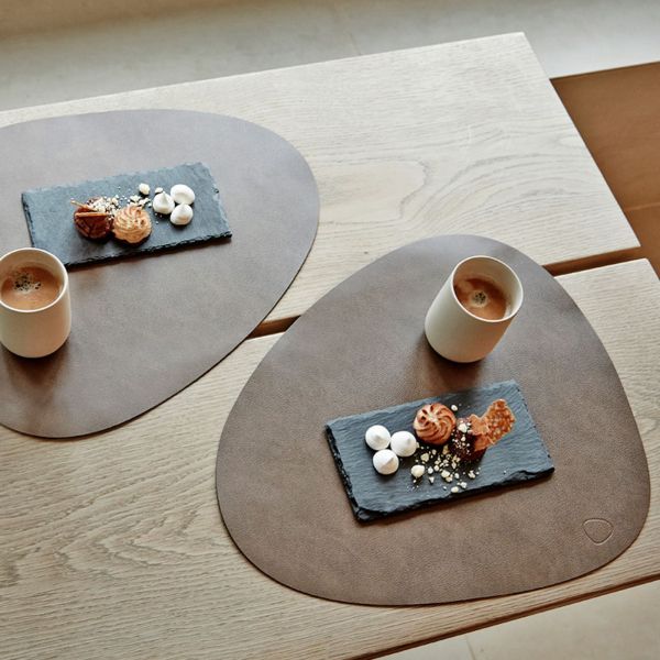 Сервировочная салфетка из натуральной кожи фигурная 36х42 см, цвет коричневый, NUPO LIND DNA 981164