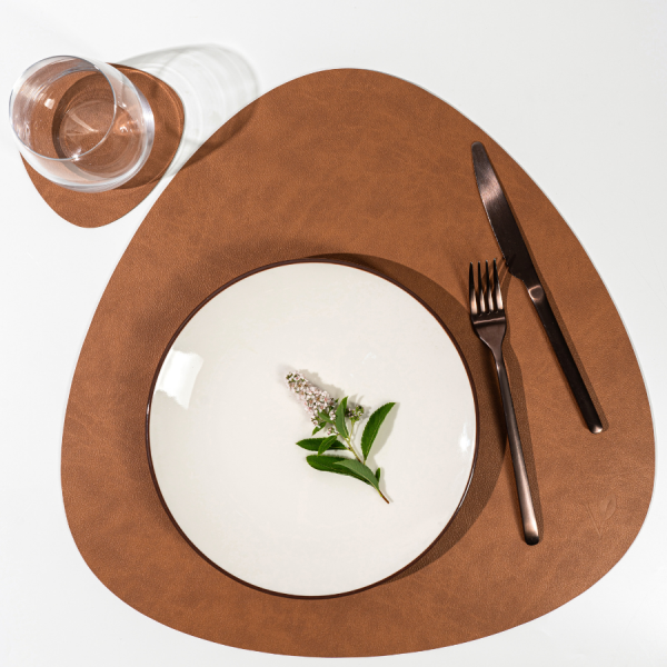 Подставка под кружку из натуральной кожи треугольный коричневый, NUPO Vero 522008