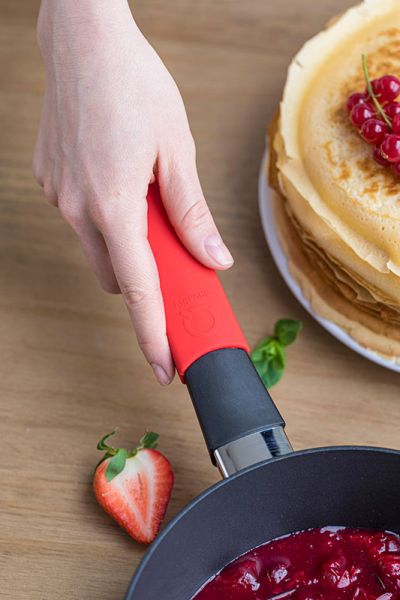 Сотейник Индукционный ?20cm, с красной силиконовой ручкой, h=7 cm     (10)     37220r