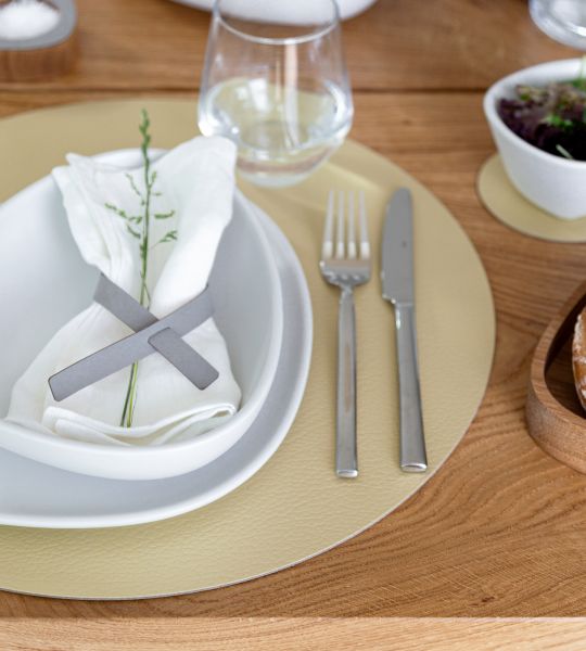 Сервировочная салфетка из натуральной кожи круглая 40 см, цвет золотой, Hippo LIND DNA 990155