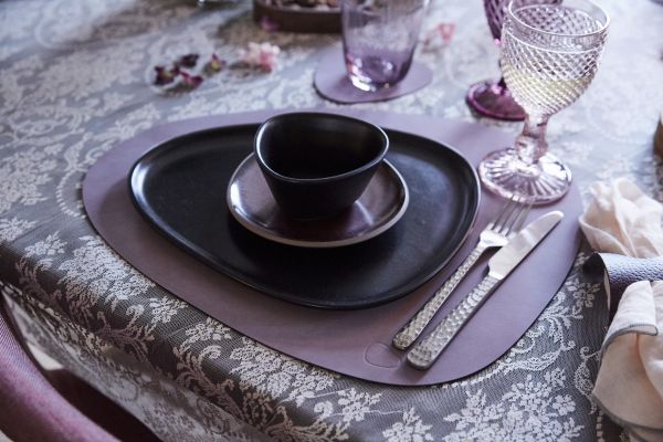 Сервировочная салфетка из натуральной кожи фигурная 36х42 см, цвет лиловый, NUPO LIND DNA 990006