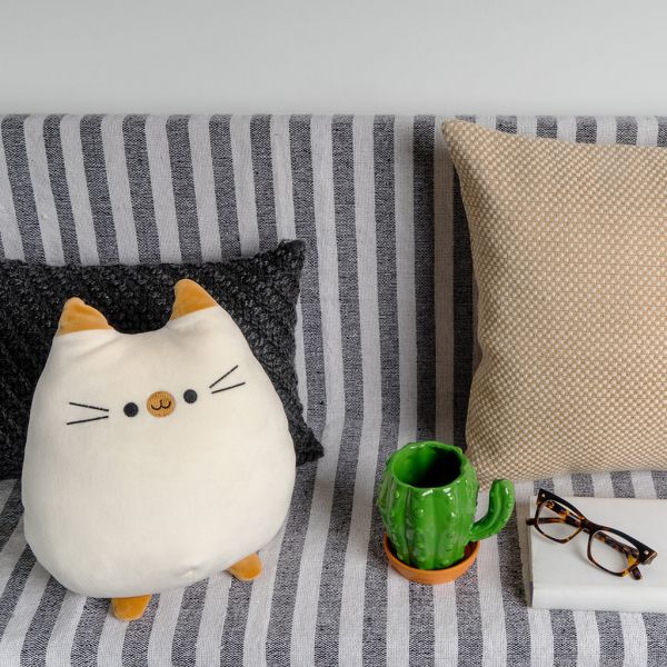 Подушка диванная Sweet Kitty белая