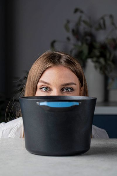 Кастрюля синяя Индукционная ?24cm, 4 л. С крышкой и цветной упаковкой     (3)     37400a