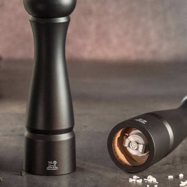 Мельница для перца 22 см, черный матовый, дерево, FESTIVAL Peugeot 48129