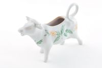 Сливочник-корова 700 мл 2Зеленные листья 1110813-1381 LEANDER