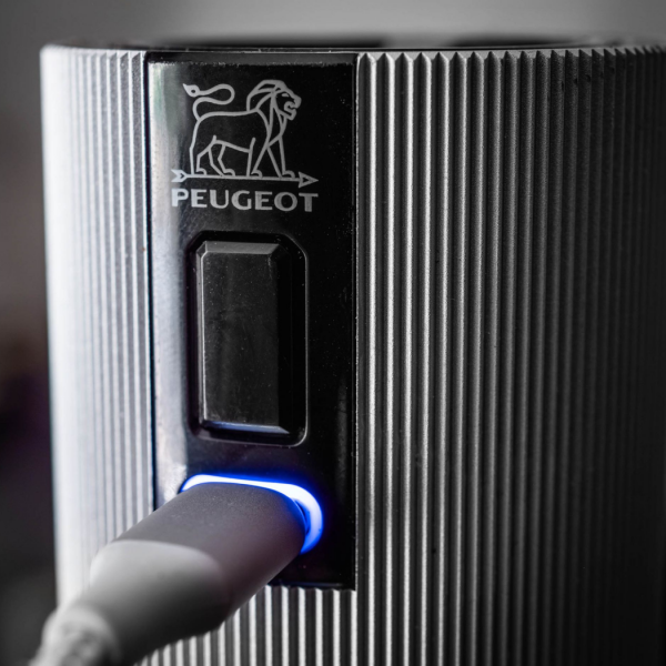 Набор подарочный NIGHT ELECTRIC: мельница для перца и мельница для соли электрические 15 см, черный, Line Z Peugeot 4329200