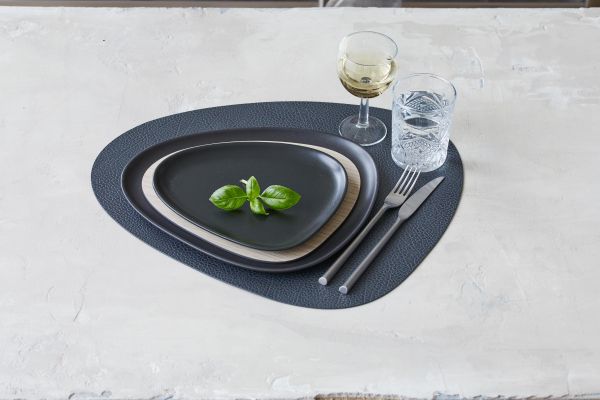 Сервировочная салфетка из натуральной кожи фигурная 36х42 см, цвет черный, Hippo LIND DNA 981292