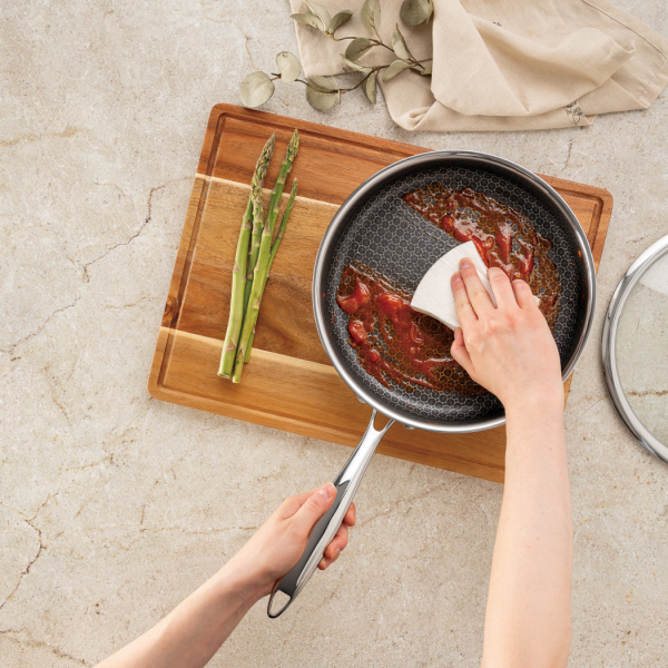 Сковорода глубокая с крышкой 24 см, серебристый-черный Eternal BERLINGER HAUS
