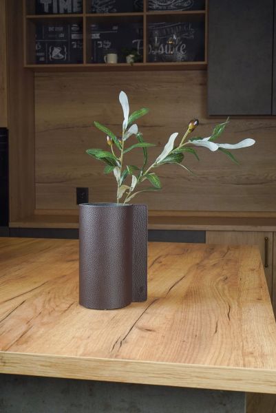 Ваза для цветов с кожаной отделкой коричневая, Vero VR-03BR