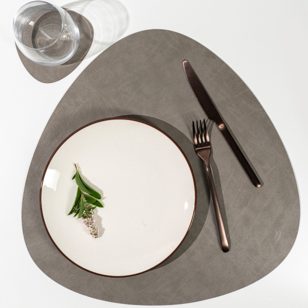 Подставка под кружку из натуральной кожи треугольный серый, NUPO Vero 522006
