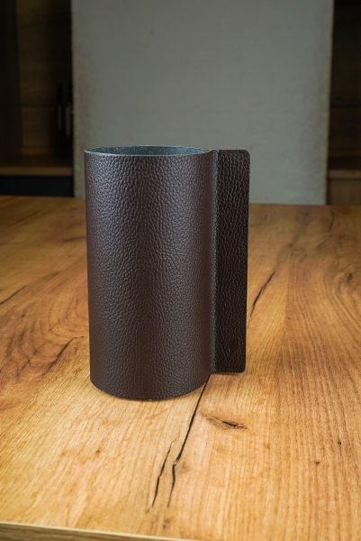 Ваза для цветов с кожаной отделкой коричневая, Vero VR-03BR