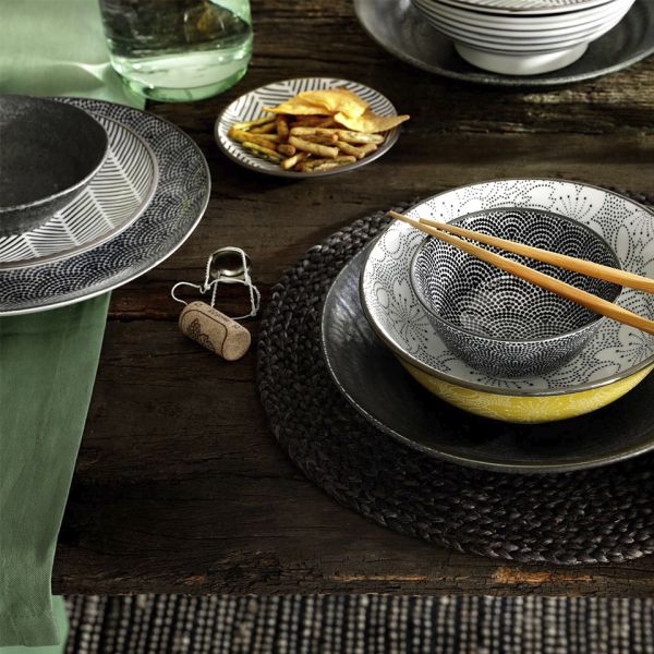 Тарелка  STAR/BLACK RIM  TOKYO DESIGN