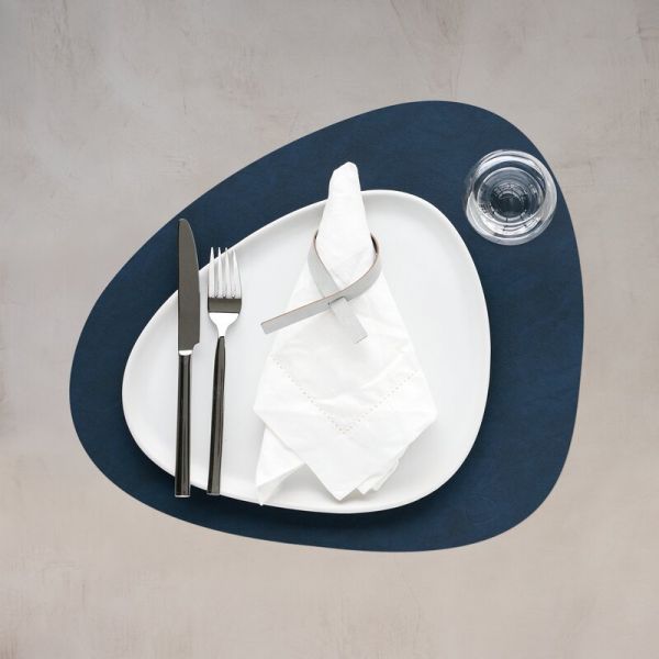 Сервировочная салфетка из натуральной кожи фигурная 36х42 см, цвет темно-синий, NUPO LIND DNA 991124