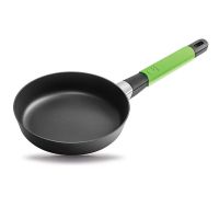 Сковорода ?24cm, с зеленой силиконовой ручкой, h=5 cm     (10)     30124i