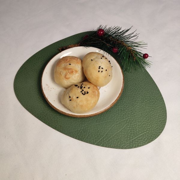 Сервировочная салфетка из натуральной кожи фигурная, цвет лесной зеленый, Hippo LIND DNA 990211