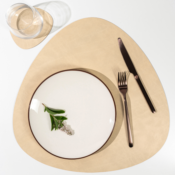 Подставка под кружку из натуральной кожи треугольный кремовый, NUPO Vero 522005