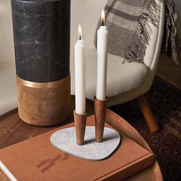 Магнитные подсвечники конусообразные для высоких свечей набор 2 шт, дуб, цвет темный дуб, LIND DNA 989801