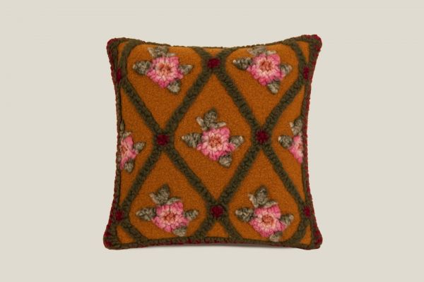Подушка ROSE FLOWER SENAPE 50x50, шерсть 80% полиэстер 20%, начинка конфорель FRATI HOME
