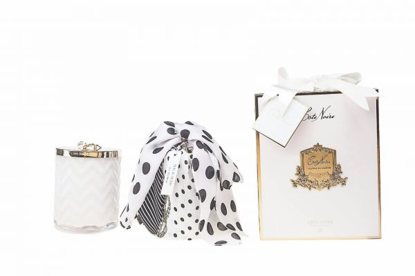 HERRINGBONE WHITE Свеча большая, платок, 600 гр, соевый воск, время горения 100 ч ВхШхД 21х17х17 см