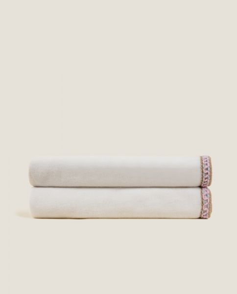 Плед Frati SOFT BAMBOO NEVE с тесьмой Coco, кремовый, 160х200 см, бамбук 40% полиэстер 60%, 910г
