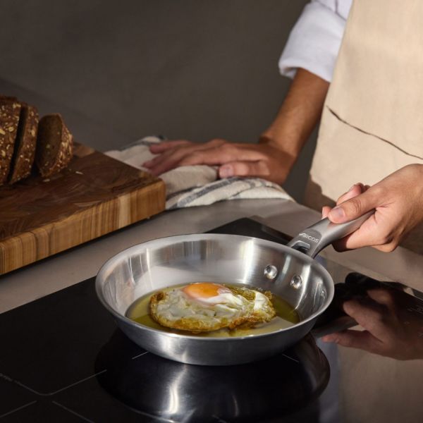 Сковорода 24 см из нержавеющей стали, для индукционных плит, без крышки Samoa Inox Arcos 726300