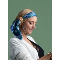 LENA SOIE BLEUПлаток 90/90 шелк 100%