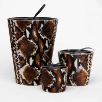 Свеча ароматическая Victoria with Love Hairy python 400гр
