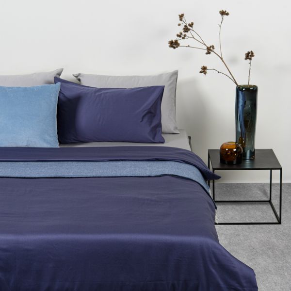 Подушка декоративная из хлопкового бархата светло-синего цвета из коллекции Essential 45х45 см
