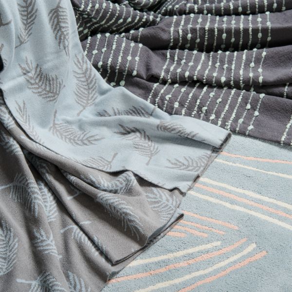 Покрывало из хлопка серого цвета с декоративной строчкой из коллекции Ethnic 180х250 см