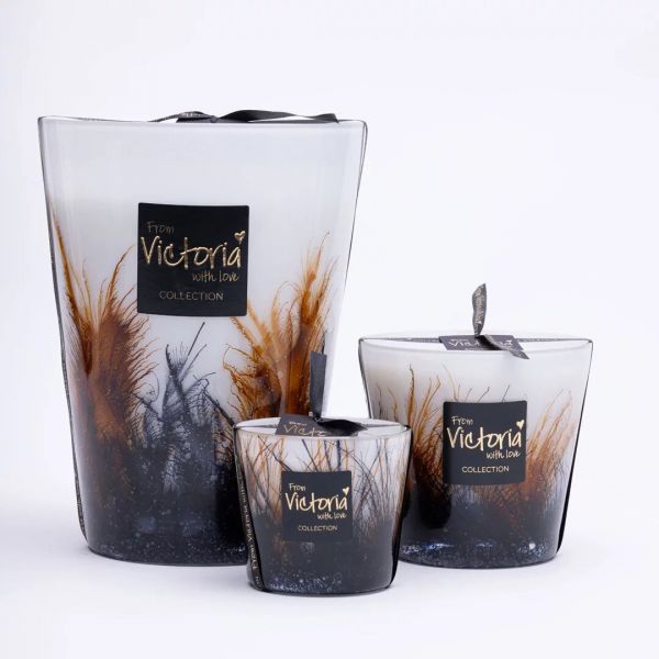 Свеча ароматическая Victoria with Love Plumeau brown 400гр, выдувное стекло